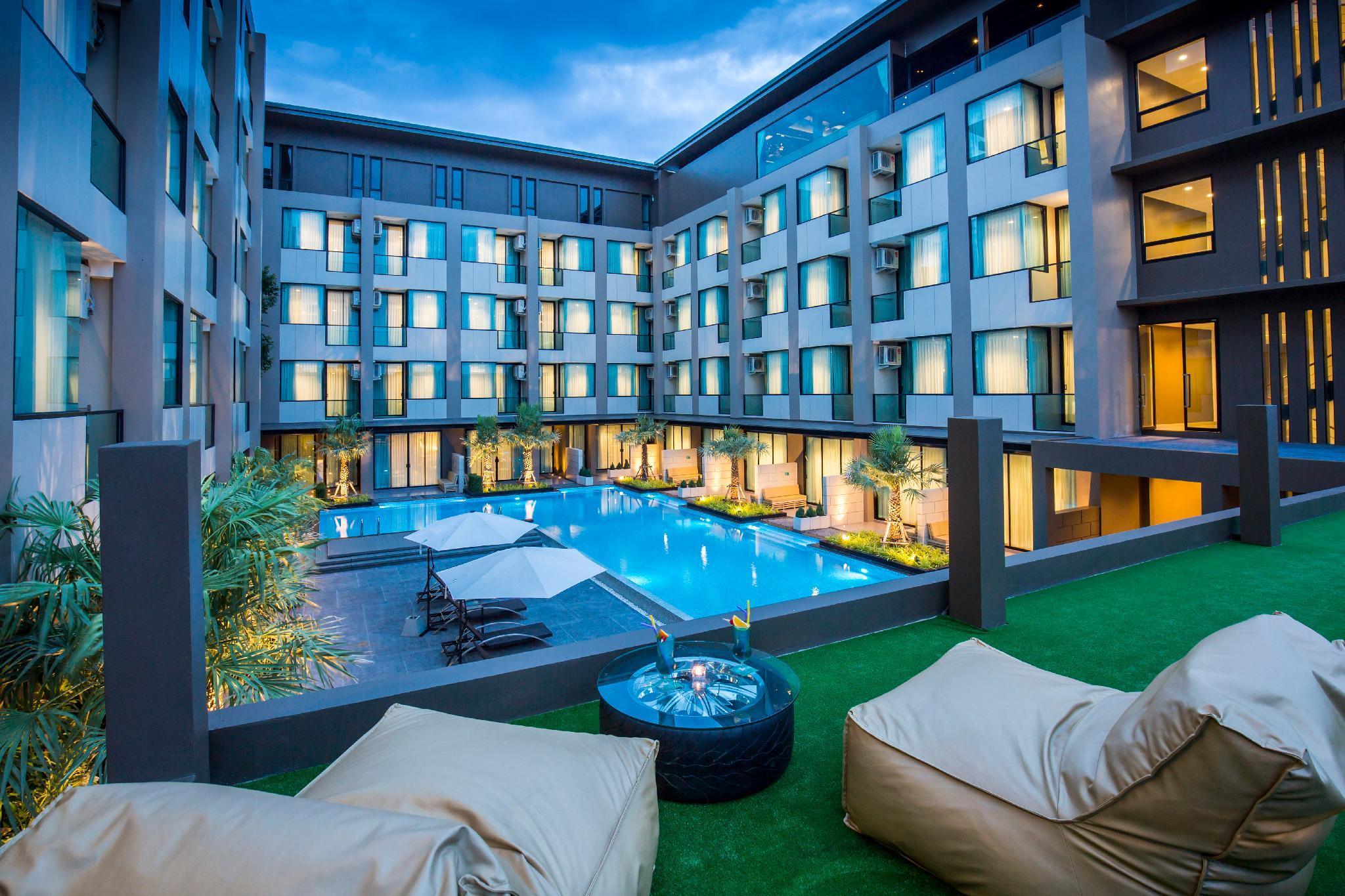 The Crystal Hotel Buriram - Formerly X2 Vibe Buri Ram Zewnętrze zdjęcie