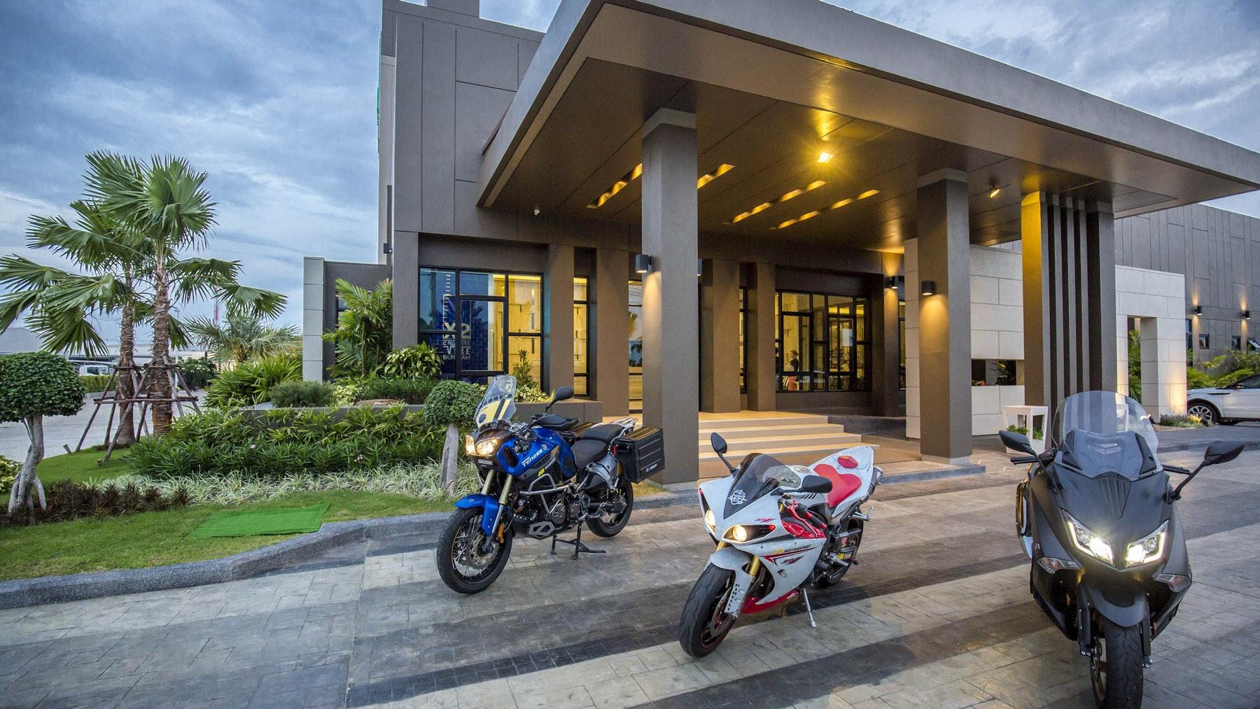 The Crystal Hotel Buriram - Formerly X2 Vibe Buri Ram Zewnętrze zdjęcie