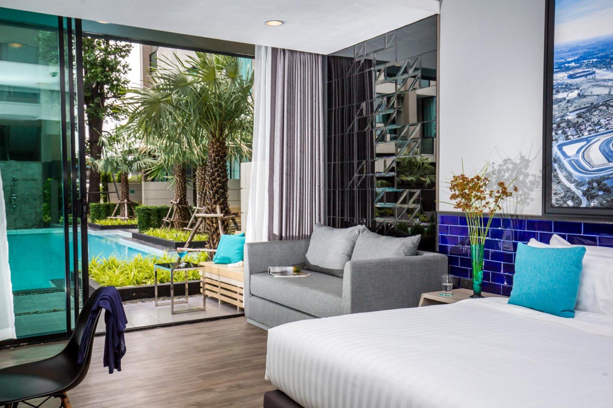 The Crystal Hotel Buriram - Formerly X2 Vibe Buri Ram Zewnętrze zdjęcie