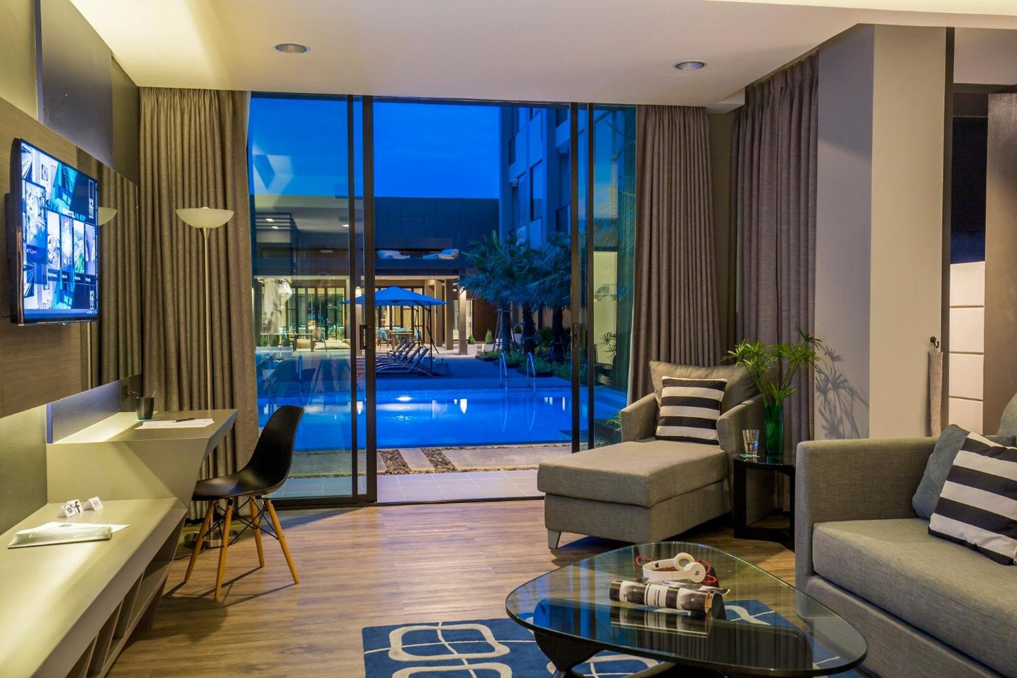 The Crystal Hotel Buriram - Formerly X2 Vibe Buri Ram Zewnętrze zdjęcie