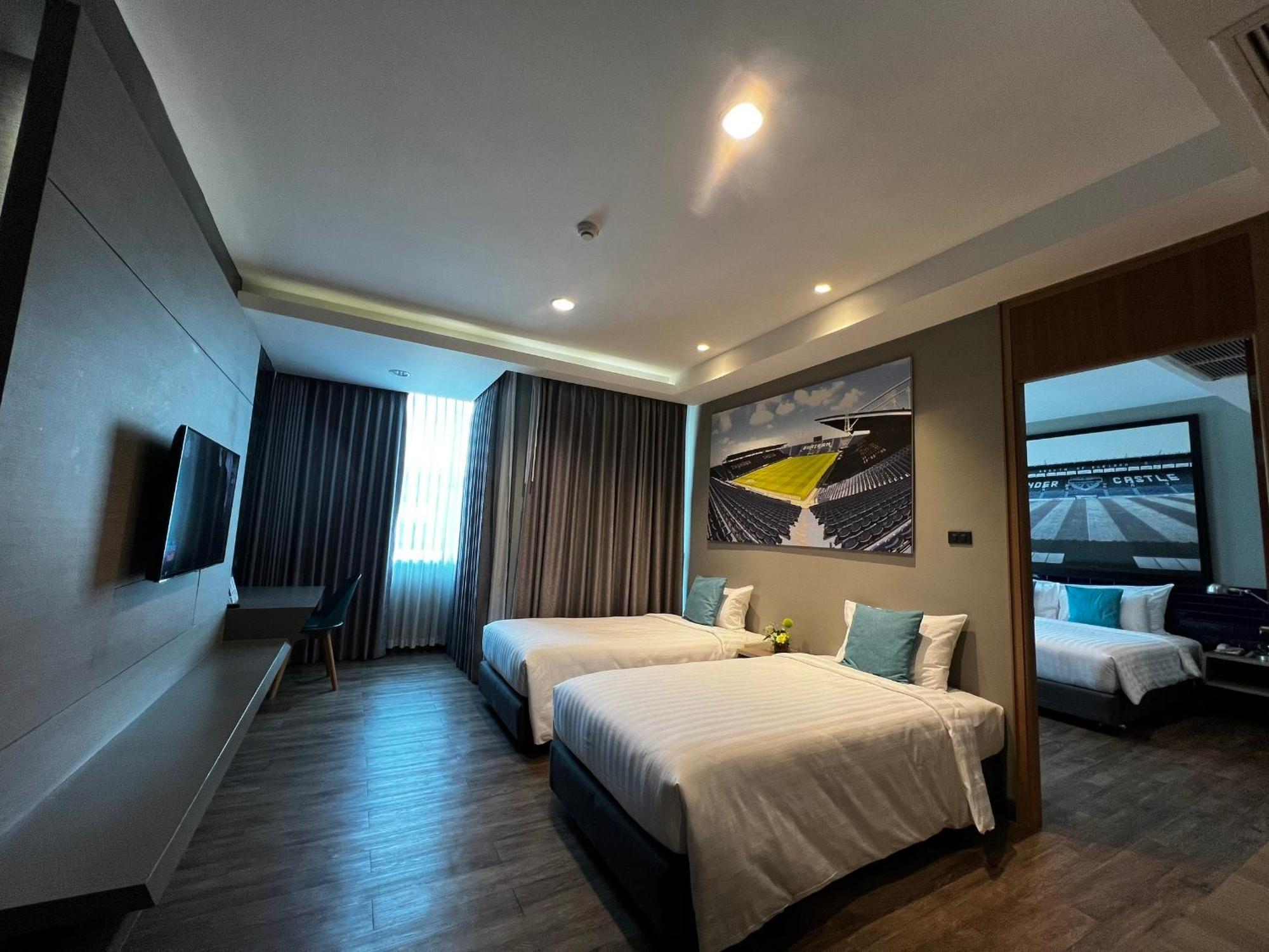 The Crystal Hotel Buriram - Formerly X2 Vibe Buri Ram Zewnętrze zdjęcie