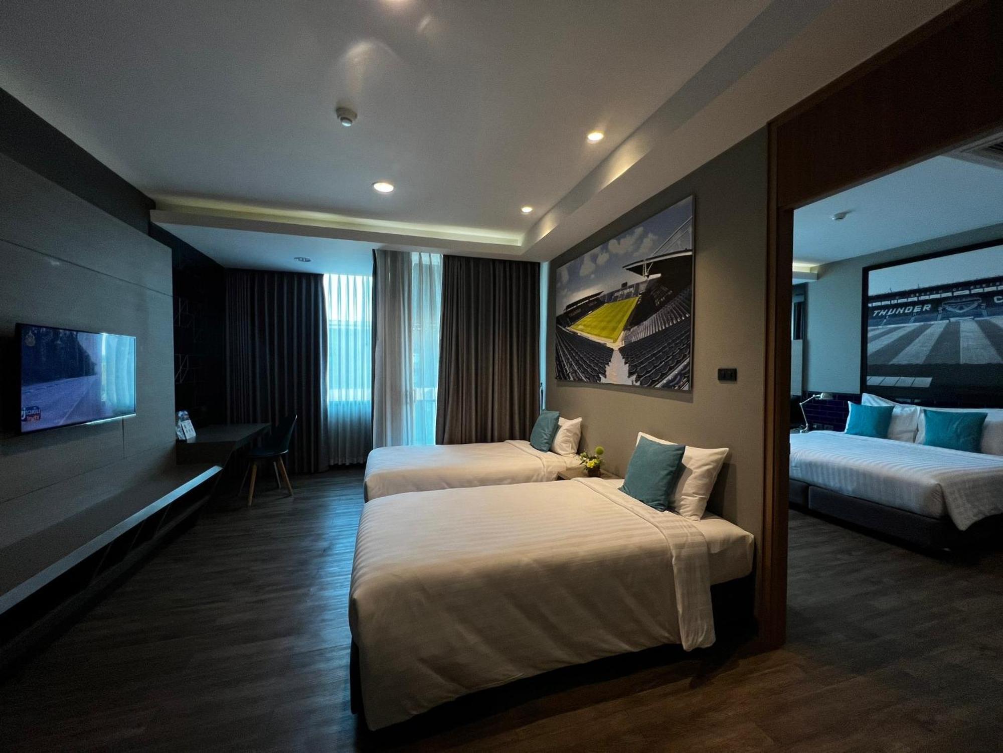 The Crystal Hotel Buriram - Formerly X2 Vibe Buri Ram Zewnętrze zdjęcie