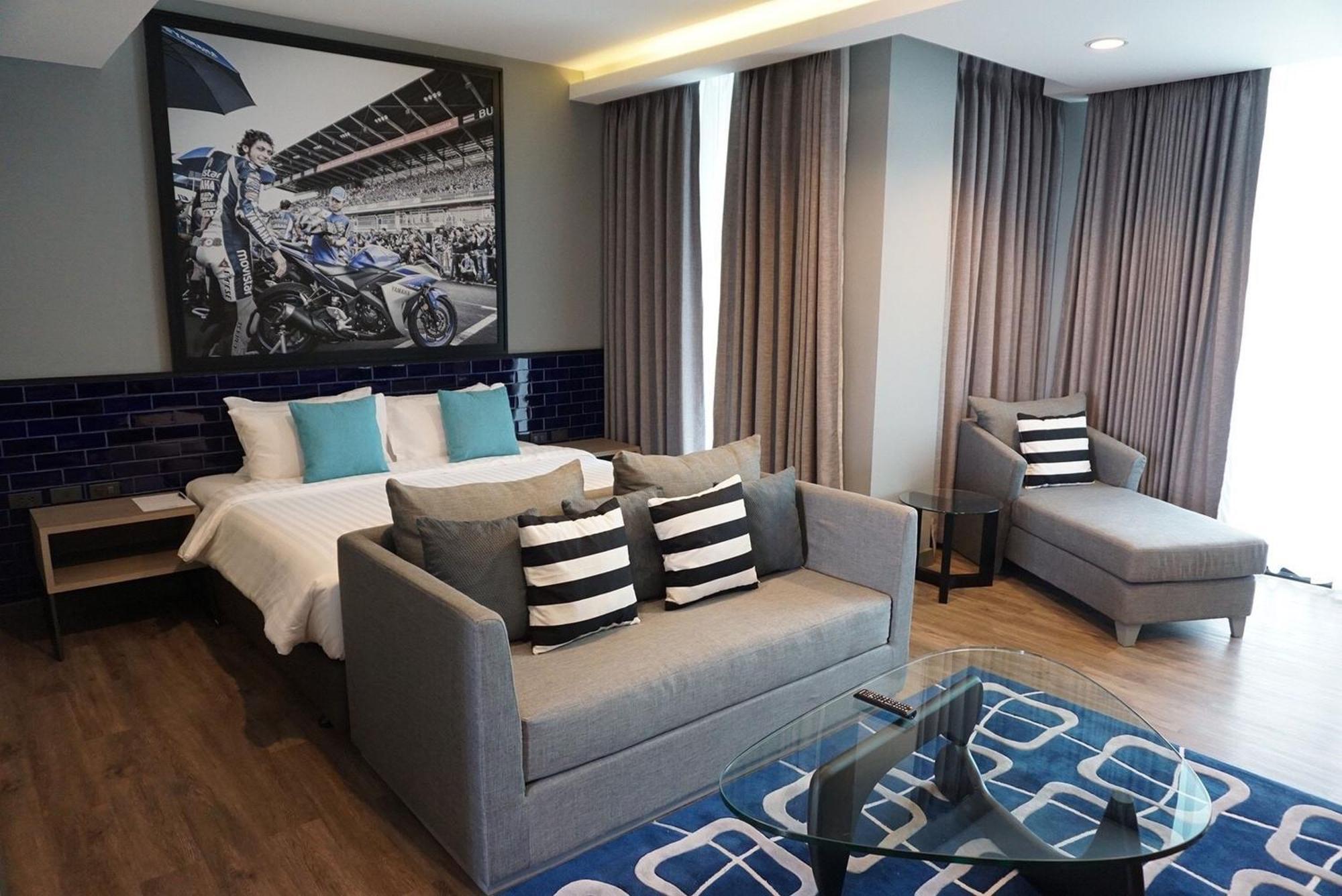 The Crystal Hotel Buriram - Formerly X2 Vibe Buri Ram Pokój zdjęcie